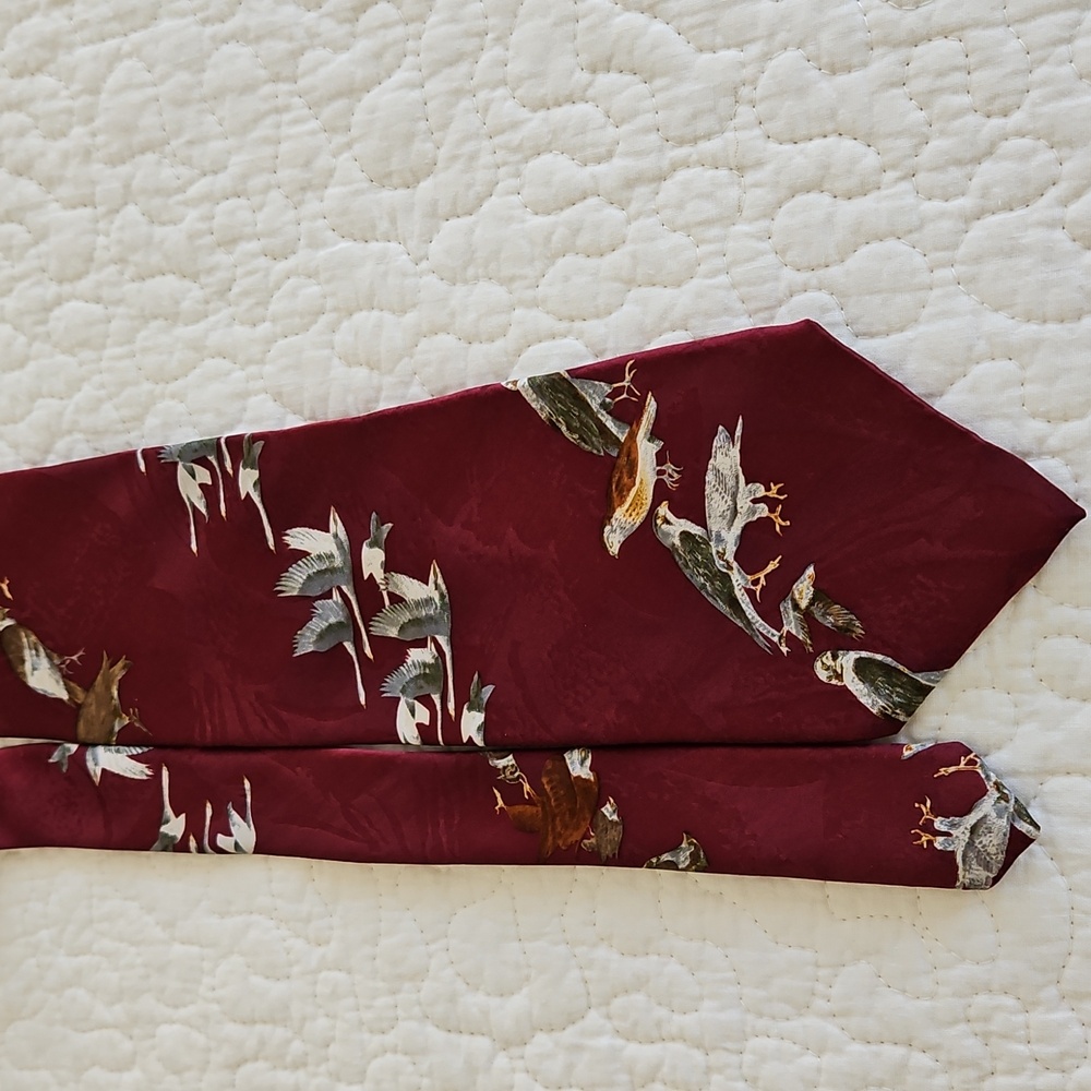 Vintage Endangered Species Silk Tie - Picture 6 of 8